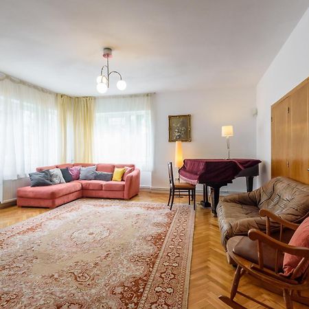 Ferienwohnung Casa Cu Cires Brașov Exterior foto
